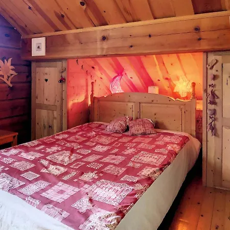 10 Pers Confort Avec Cheminee Et Sauna - Fr-1-267-264